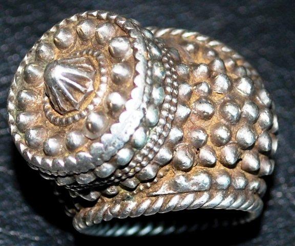 Antique Yemeni silver Ring